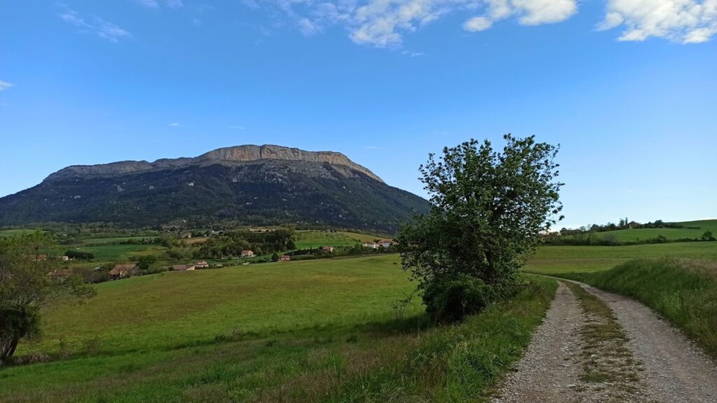 Vue sur Natilik à Céüse