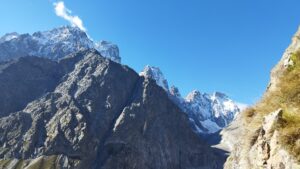 grande voie Hautes Alpes. Massif des Écrins.