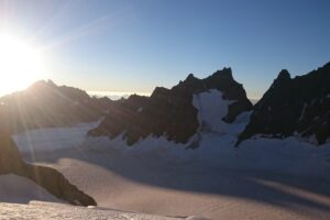 Vue depuis Roche Faurio dans les Écrins